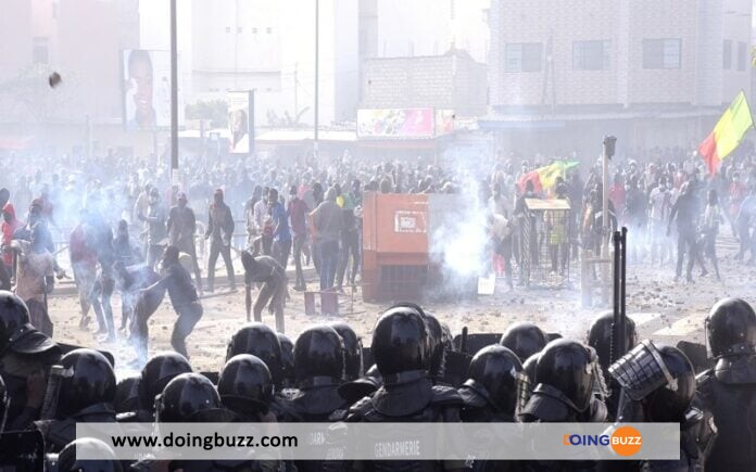 Angola : Limogeage Du Ministre De L'Économie Après Des Manifestations Meurtrières