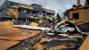 Suisse : Une Violente Tempête À La Frontière Française Fait Un Mort Et Une Quarantaine De Blessés