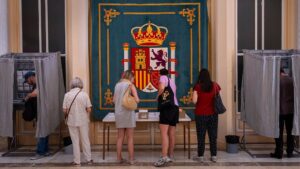 Espagne: Les Bureaux De Vote Viennent De Fermer, La Droite Favorite