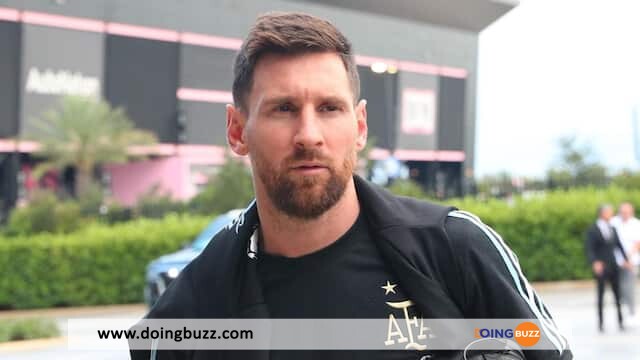 Lionel Messi A Frôlé De Justesse Un Accident De Voiture ! (Vidéo)