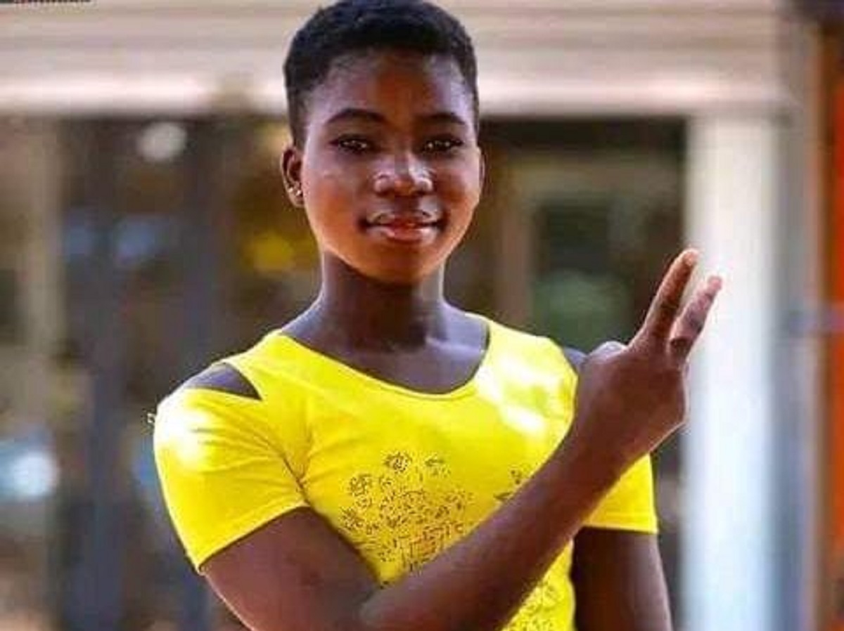 Aïcha Trembler : La Danseuse Burkinabè Déclenche Un Buzz Avec Cette Photo