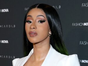 Cardi B, Une Surdouée ? La Rappeuse Donne Une Leçon D&Rsquo;Anatomie À Ses Fans