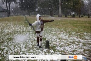 La Surprise De L&Rsquo;Année ! Des Chutes De Neige Inattendues En Afrique Du Sud (Video)