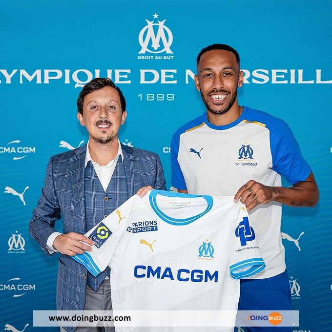 Mercato : Pierre-Emerick Aubameyang Sous Ses Nouvelles Couleurs (Photos)