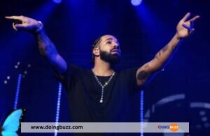 Drake Reçoit Des Soutiens-Gorge En Plein Visage À Chicago (Video)