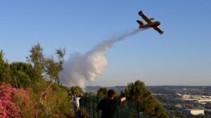 Incendies : L&Rsquo;Alerte Rouge Pour Les Feux De Forêts Déclenchée Pour La Première Fois Par Météo-France