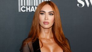 Megan Fox Fait Scandale Dans Une Sulfureuse Robe Totalement Transparente Et Qui En Dévoile Un Peu Trop