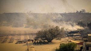 Incendie À Rhodes : Paris Appelle Les Ressortissants Français À Reporter Leur Voyage Sur L&Rsquo;Île