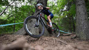 La Cycliste Française Pauline Ferrand-Prévot Inscrit Son Nom Dans L&Rsquo;Histoire Du Vtt.