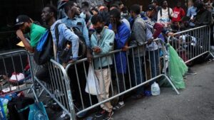 Les Migrants Continuent De Dépasser La Ville De New York