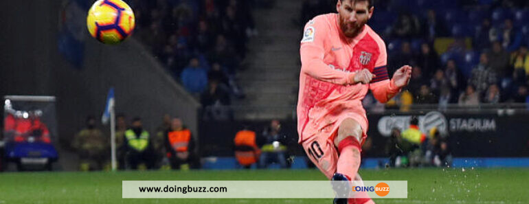 Lionel Messi Malicieux ! Un Coup Franc Rusé Amuse La Toile