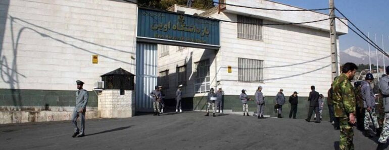 Transfert Des Américains Détenus En Iran Vers Une Résidence Sous Surveillance