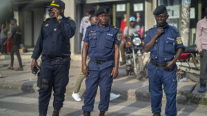 Recrutement De 13 000 Policiers Pour Combattre L&Rsquo;Insécurité