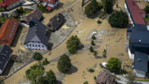 Defi Du Dérèglement Climatique: Les Balkans Confrontés À Des Températures Record Et Des Inondations