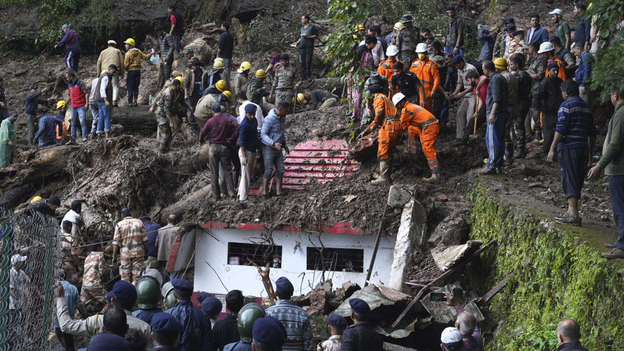 Ap23226329585557 - Environ 60 Morts Suite À De Fortes Pluies Dans L'Himachal Pradesh