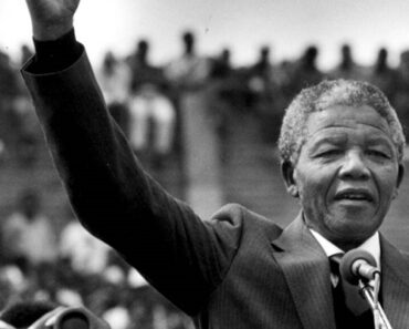 Un Sosie De Nelson Mandela A Été Repéré Dans Les Rues Des États-Unis (Vidéo)