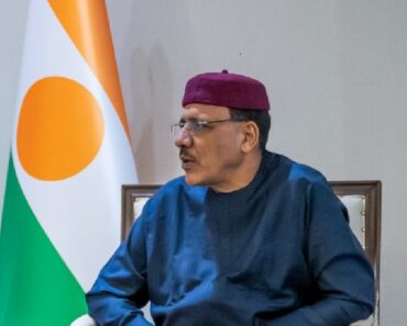 Niger : L&Rsquo;Intervention Militaire Met La Vie Du Président Mohamed Bazoum En Danger