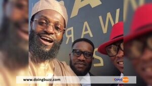 Emmanuel Adebayor Rend Hommage À Jay Jay Okocha