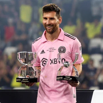Lionel Messi A Réalisé Un Superbe Geste Pour Le Capitaine De Son Équipe (Vidéo)