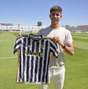 Mercato : Facundo González Signe Avec La Juventus !