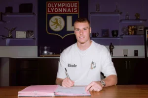 Mercato : Jake O’brien A Signé Avec L&Rsquo;Ol Jusqu’en Juin 2027 !