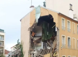 Une Famille A Été Blessée Par L&Rsquo;Effondrement D&Rsquo;Une Dalle, 02 Blessés.