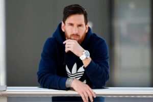 Lionel Messi G@Y ? Un Baiser Et Des Mots Qui Enflamment La Toile (Video)