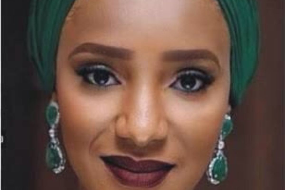 Mariya Aliko Dangote La Fille Du Milliardaire Nigerian Gagne En Puissance