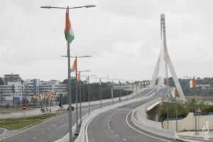 Le Pont Alassane Ouattara : Un Camerounais Tacle Les Ivoiriens En Leur Disant : « Vous Réjouissez Comme Si Vous N&Rsquo;Aviez Jamais Vu Un Pont »