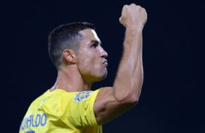 Cristiano Ronaldo Offre La Coupe Des Clubs Champions Arabes À Al Nassr