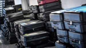 Orly : Un Millier De Bagages Toujours En Attente Suite À Une Panne Majeure À L&Rsquo;Aéroport