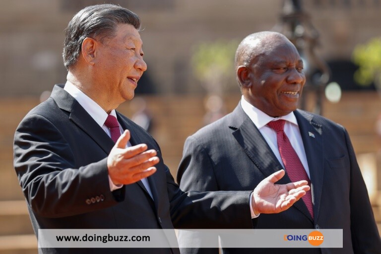 Sommet Des Brics 2023 : Xi Jinping Décoré Par Cyril Ramaphosa