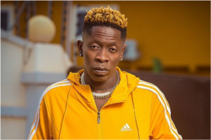 « Je Suis Très Déçu… » : Shatta Wale Répond Aux Accusations De Sa Mère (Video)