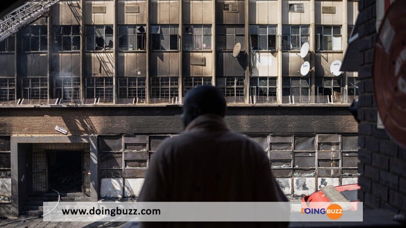 Afrique Du Sud : Les Recherches De Survivants Continuent Après L’incendie D’un Immeuble