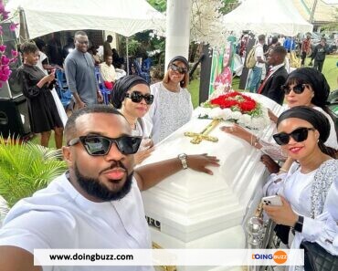 William Uchemba : Le sourire de l’acteur devant le cercueil de sa mère fait parler (PHOTOS)
