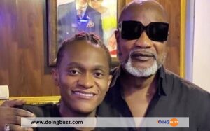 Innoss&Rsquo;B En Concert En Belgique : Koffi Olomide Pose Un Geste Gentil