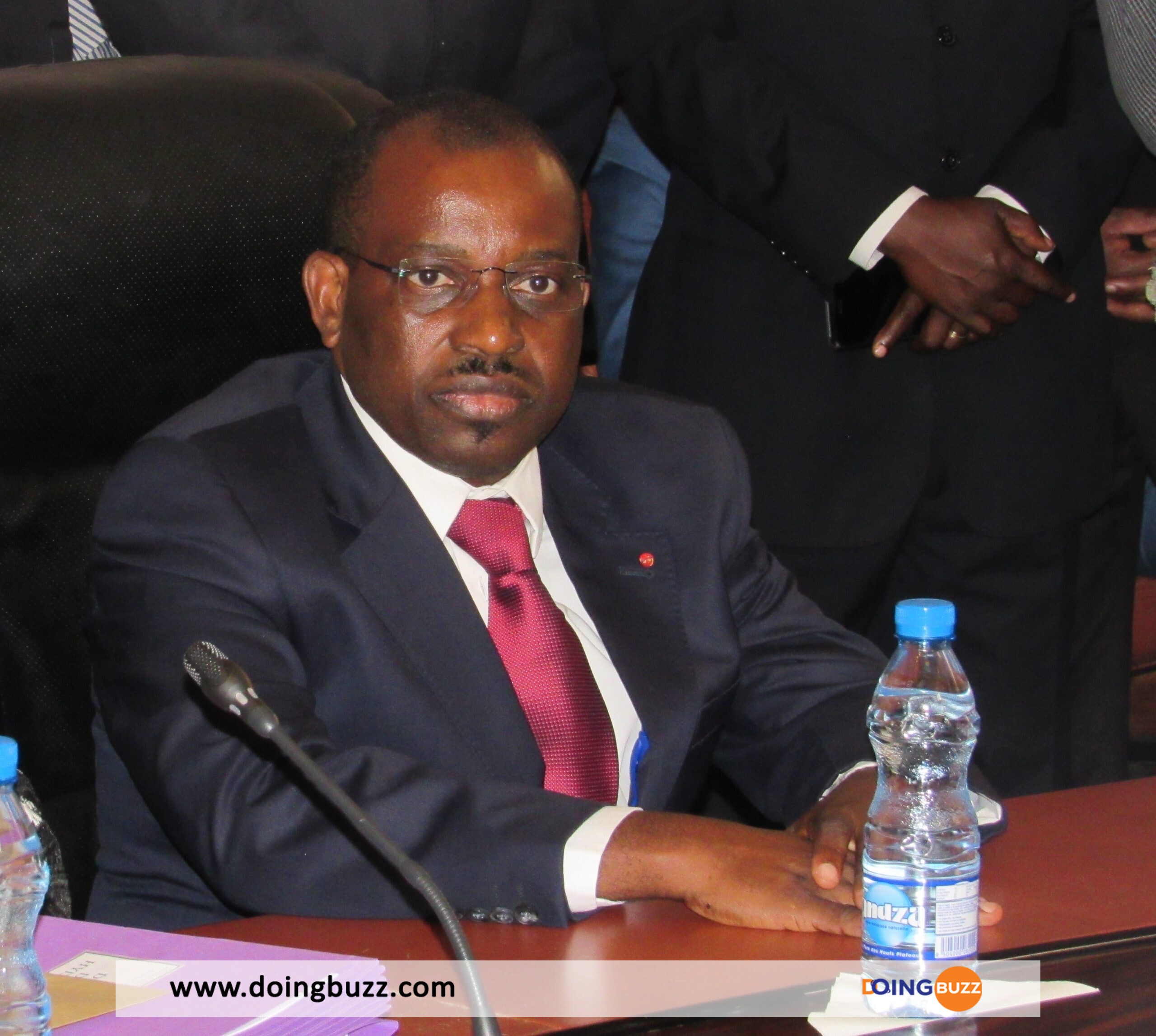 Ministres Du Pétrole Et Des Travaux Publics Du Gabon