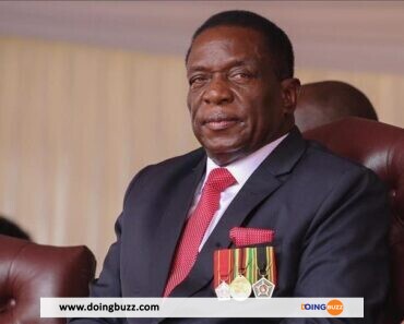 &Lt;Span Class=&Quot;Label A La Une&Quot;&Gt;A La Une&Lt;/Span&Gt; Le Président Du Zimbabwe, Mnangagwa, A Prêté Serment 