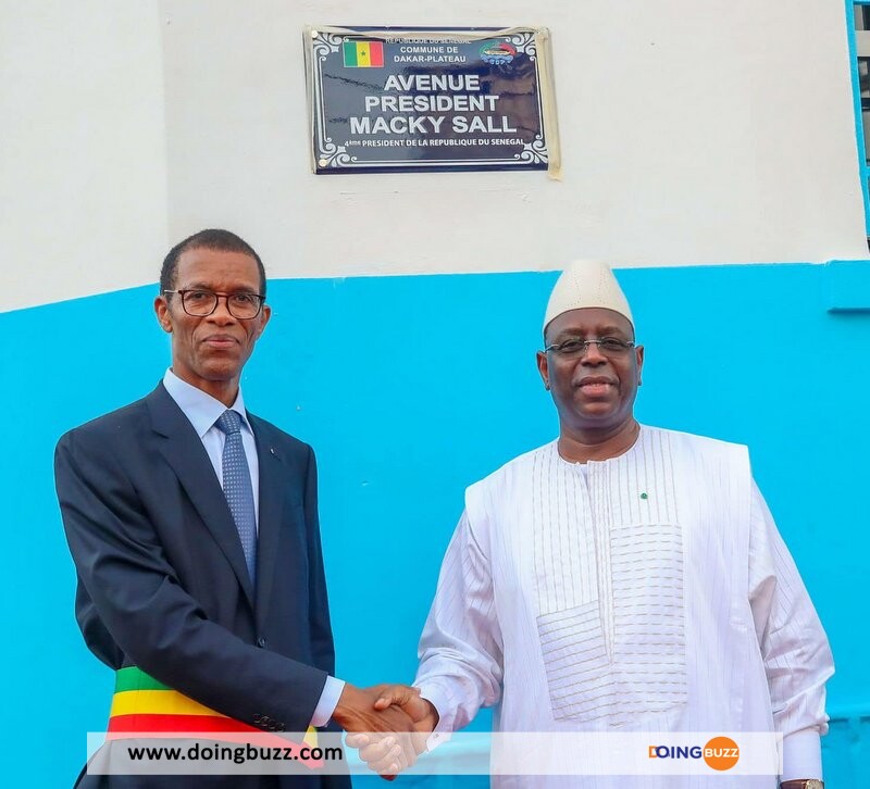 Dakar Renomme Une Avenue En L'Honneur Du Président Sénégalais Macky Sall