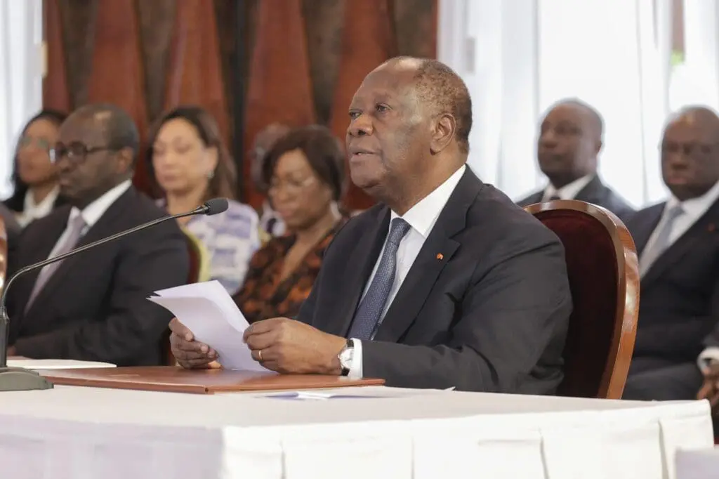 Côte D'Ivoire : Le Président Ouattara Dissout Le Gouvernement