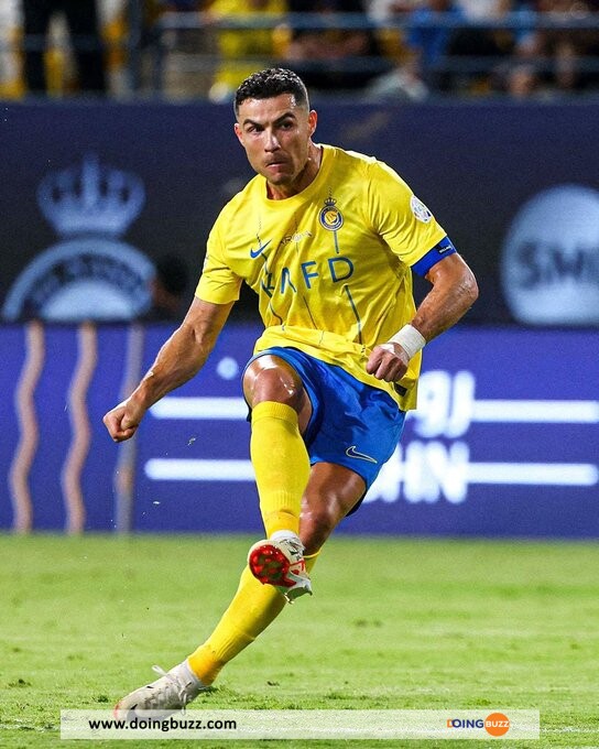 Cristiano Ronaldo Marque Un But Sur Coup Franc Avec Al-Nassr (Vidéo)