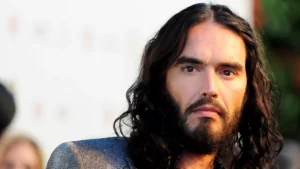 Russell Brand Accusé D&Rsquo;Agression Sexuelle