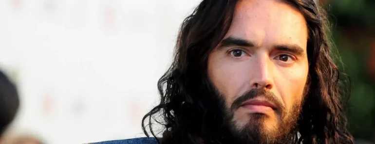 Russell Brand Accusé D&Rsquo;Agression Sexuelle