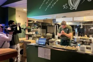 Alan Fisher : Le Chef Irlandais Bat Deux Records Du Monde En Cuisine Et En Pâtisserie