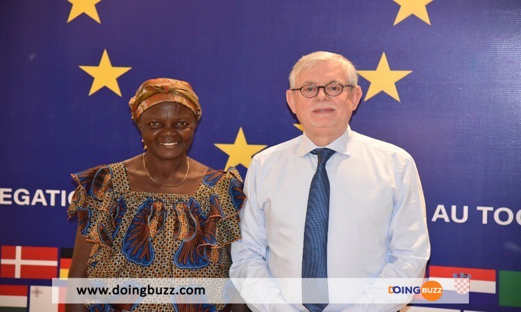 L'Ambassadeur De L'Ue Au Togo Reçoit Maman Taméa
