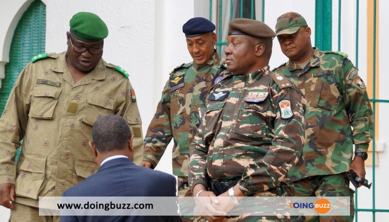 Le Chef Militaire Du Niger, Abdourahmane Tchiani Arrive Au Mali Pour Sa Première Visite
