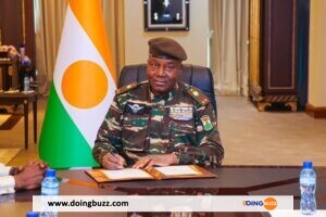 Niger : Les Manifestants Anti-Junte Militaire Réclament La Démission Du Général Abdourahamane Tiani