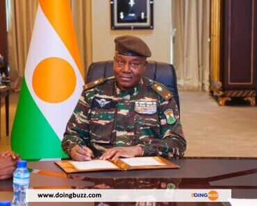 Niger : Les Manifestants Anti-Junte Militaire Réclament La Démission Du Général Abdourahamane Tiani