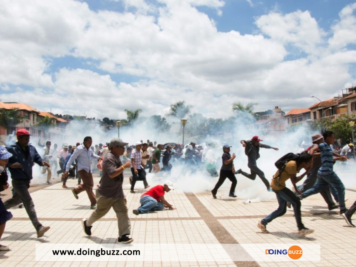 Madagascar : Répression Des Manifestations De L'Opposition À Coups De Gaz Lacrymogènes