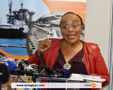 Sindisiwe Chikunga : La Ministre Sud-Africaine Des Transports Victime D&Rsquo;Un Violent  Braquage